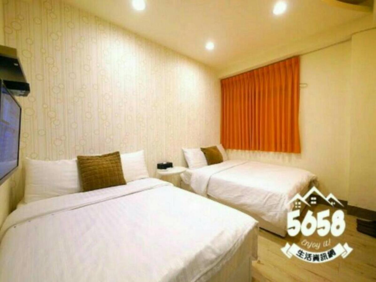 Apartmán 逢甲mickey House Tchaj-čung Exteriér fotografie
