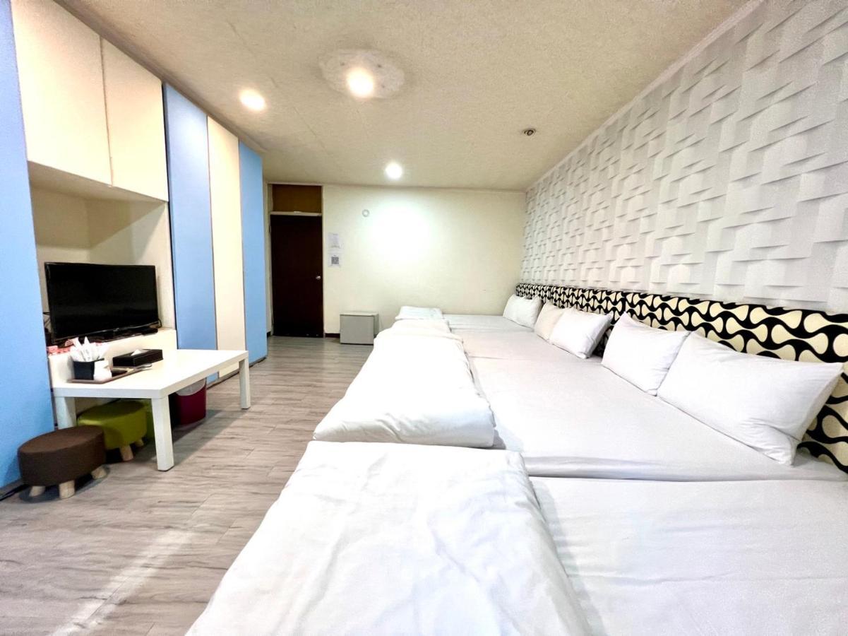 Apartmán 逢甲mickey House Tchaj-čung Exteriér fotografie